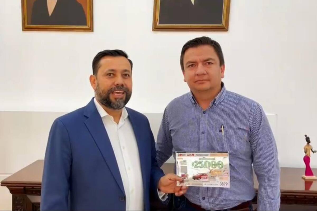 Herwing Peña, gerente de Lotería de Santander; y Diego Fabián Hernández, gerente de Lotería de Boyacá. Suministrada / VANGUARDIA