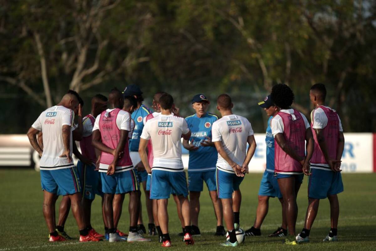 Los jugadores de la selección Colombia empezarán a llegar a la concentración a medida que vayan terminando su participación con sus respectivos clubes durante el fin de semana, y se espera que el lunes ya estén todos bajo las órdenes del técnico, para afinar la preparación para el juego del jueves. (Foto: Archivo / VANGUARDIA LIBERAL)
