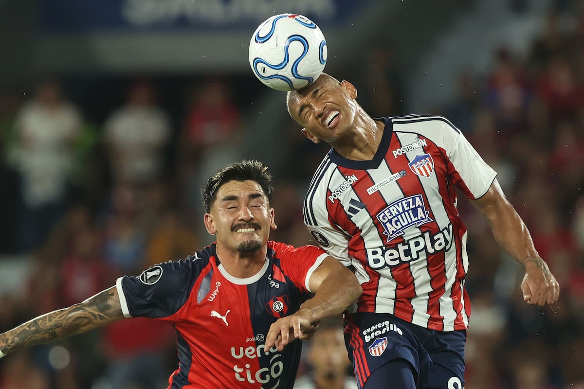Jermein Peña responde a críticas tras expulsión en Copa Libertadores con duro mensaje. EFE/ Juan Pablo Pino