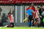 Edwuin Cetré marcó un penalti y fue clave para el título de Estudiantes de La Plata, en Argentina