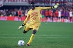 Del terremoto en Chocó al penal de la gloria: la historia de Weimar Asprilla, héroe de Santa Fe
