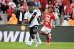 Marino Hinestroza respondió con ironía a los hinchas de Santa Fe tras el empate ante Vasco da Gama