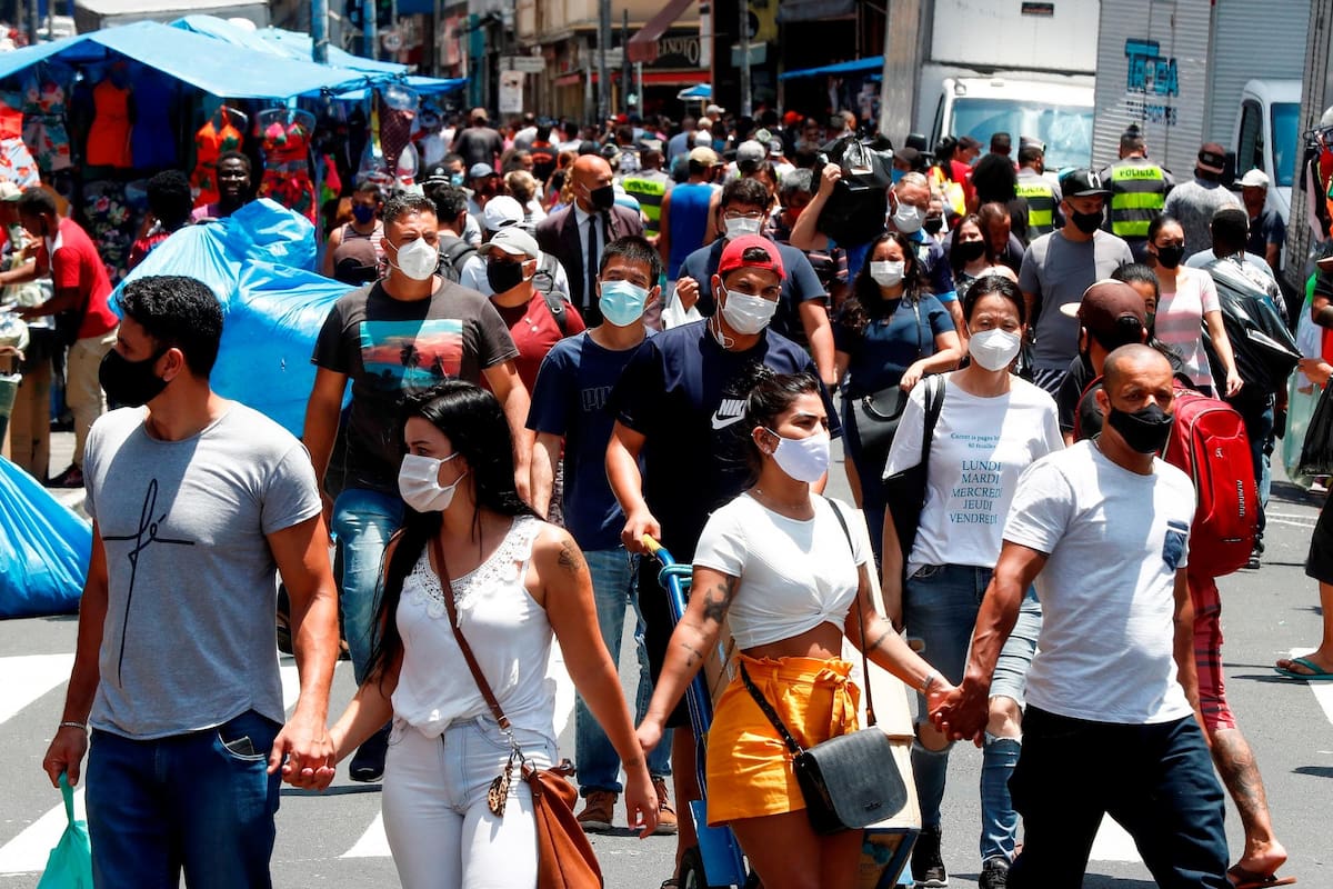 Las personas con COVID-19 asintomáticas también pueden sufrir problemas de salud en el futuro. (Foto: EFE / VANGUARDIA)