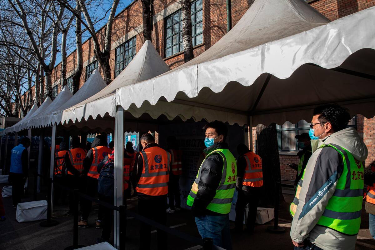 Hasta el momento, las autoridades chinas han autorizado la comercialización de cuatro vacunas para la COVID-19 de las compañías Sinopharm, Cansino y Sinovac. (Foto: EFE / VANGUARDIA)