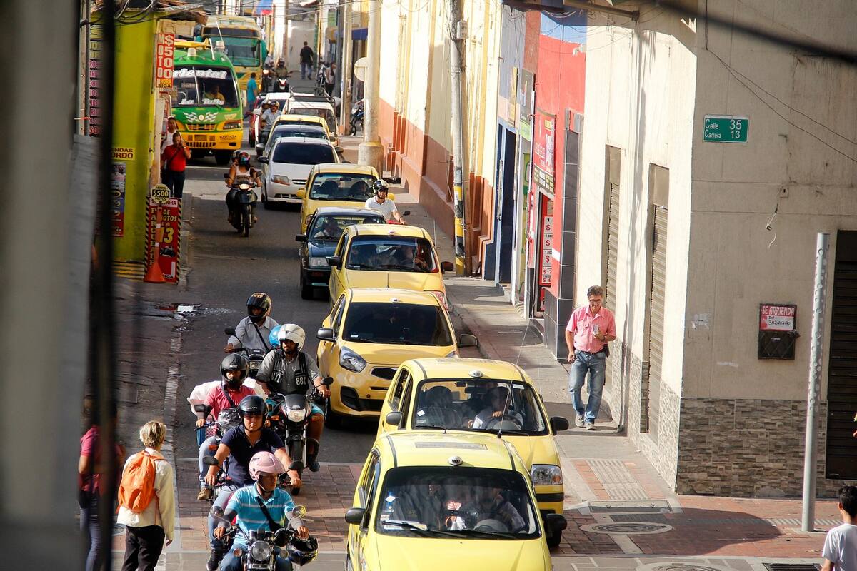 La restricción vehicular se mantendrá durante la Semana Mayor para los carros particulares, para los motociclistas y también para los taxistas.