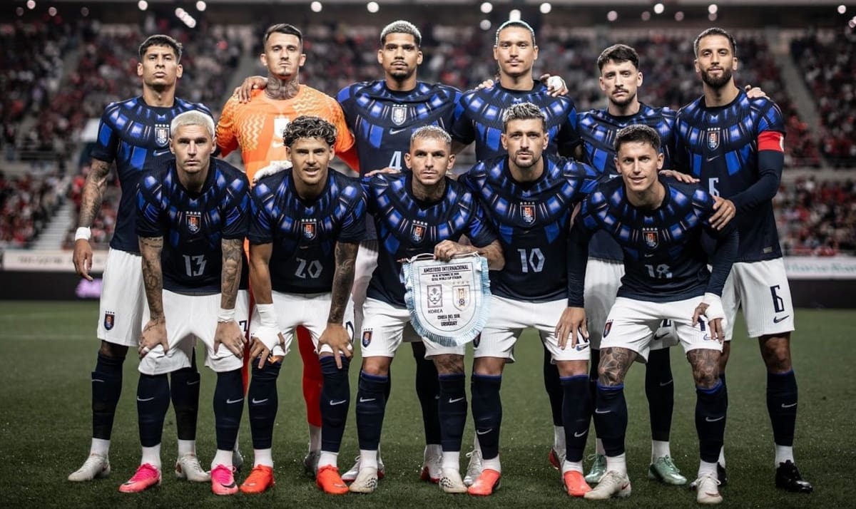 El arquero del Bucaramanga dejó una actuación que no pasó desapercibida en Uruguay. /FOTO: Federación Uruguaya de Fútbol @Uruguay