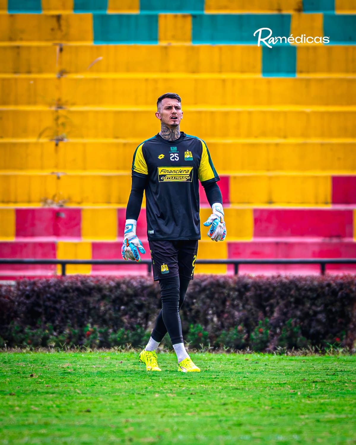 Cristopher Fiermarín llegó al Atlético Bucaramanga para llenar el vacío que dejó Aldair Quintana. Foto: Atlético Bucaramanga.