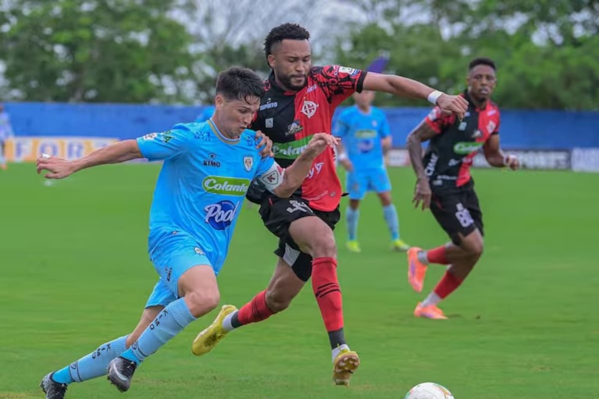Jaguares tiene menos margen de error y necesita sumar en las jornadas restantes para reducir la diferencia en la tabla del descenso y mantener sus posibilidades de continuar en la máxima categoría. /FOTO: Dimayor