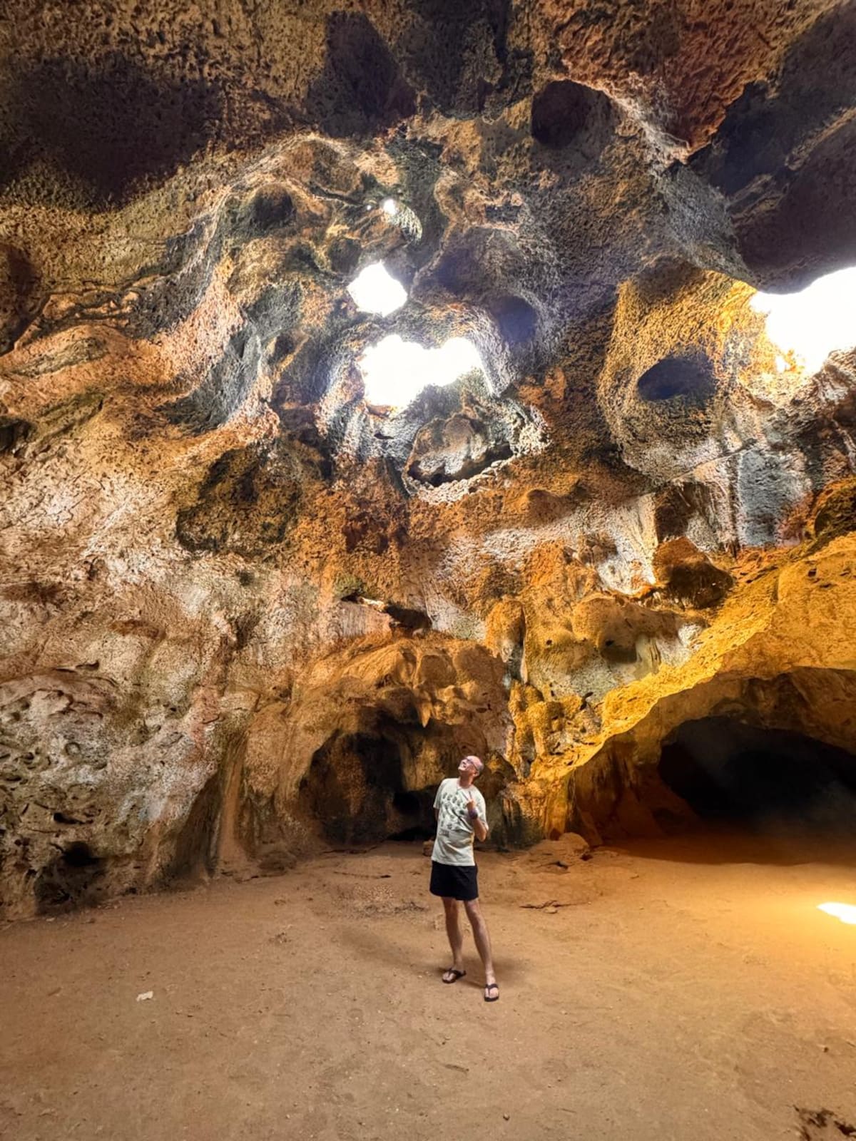 Las cuevas del Parque Nacional Arikok tienen postales únicas y guardan historias como la de la princesa indígena que fue aprisionada para que no se viera con su amante de la tribu rival. (Foto de Juan Carlos Chio / VANGUARDIA).