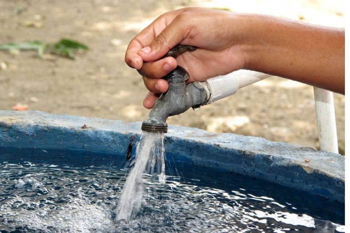 En temporada seca, cada gota que se ahorra en el hogar es agua disponible para toda el área metropolitana de Bucaramanga.