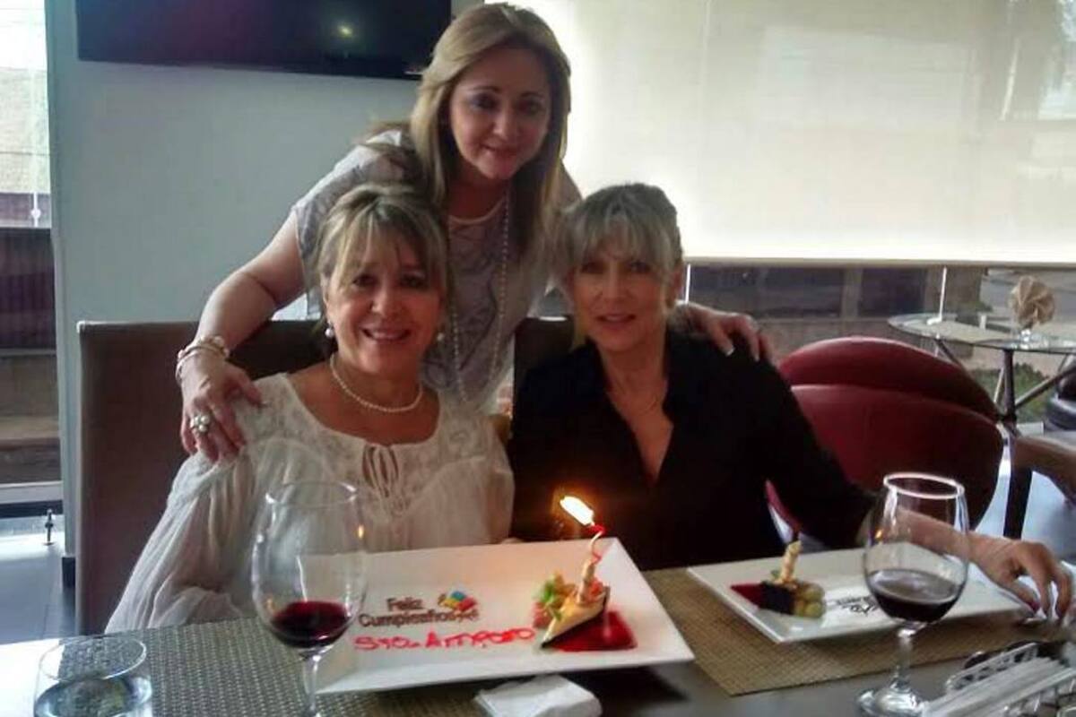 Amparo Galvis, Maribel Pinilla Landazábal, gerente Hotel Chicamocha y Susana Calvete. (Foto: Suministrada / VANGUARDIA LIBERAL )