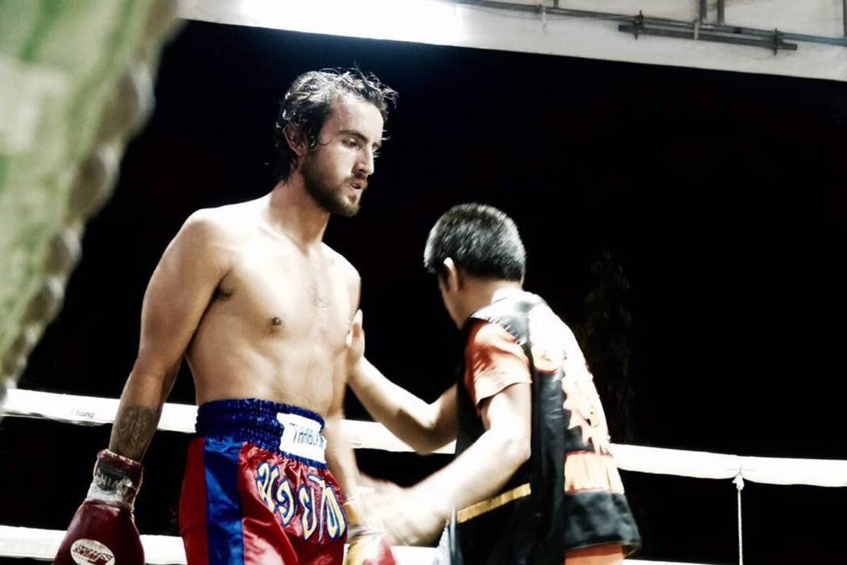 El santandereano Daniel Silva disputará el próximo 2 de septiembre su segunda pelea profesional de ‘muay thai’, en Tailandia, y espera lograr su primera victoria. (Foto: Suministrada / VANGUARDIA LIBERAL)