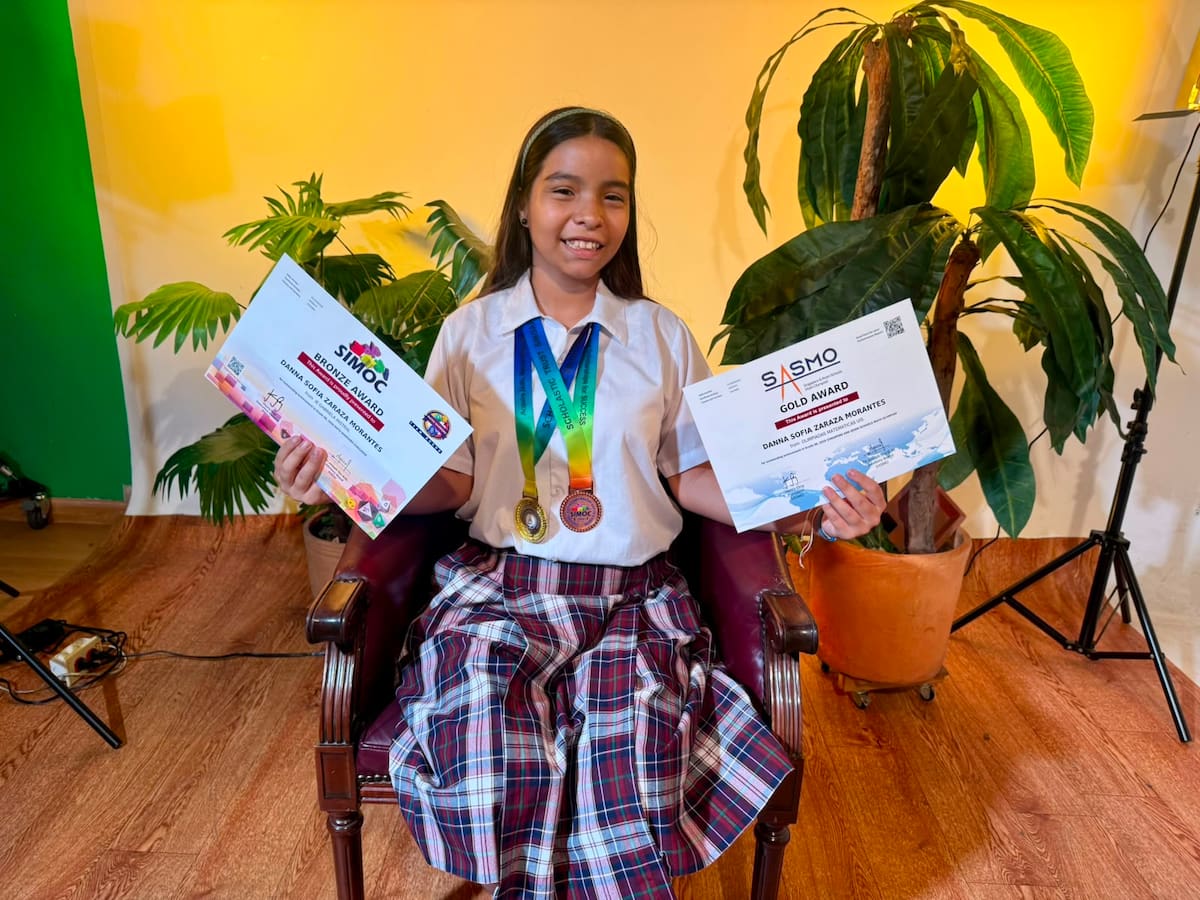 A sus 13 años, Danna Sofía Zaraza logró una medalla de bronce en las pasadas Olimpiadas Matemáticas realizadas en Singapur. Foto: Katherine Espinosa