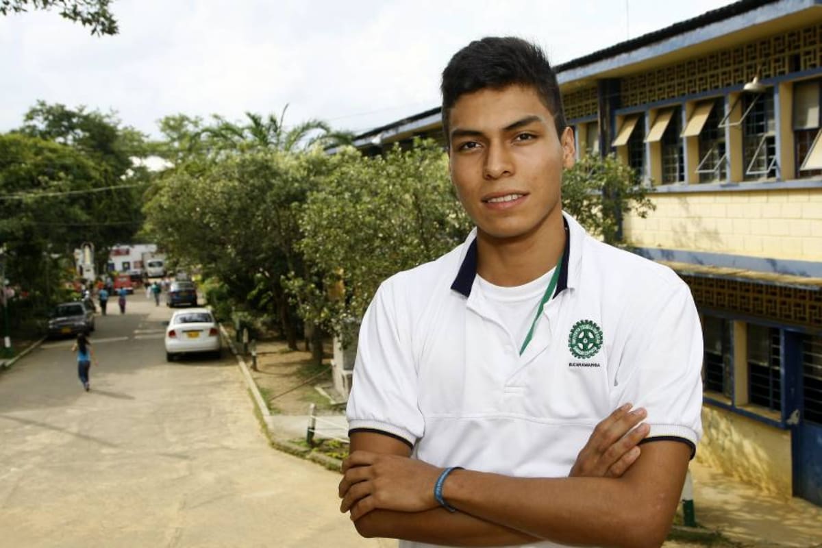 José Ricardo Meléndez Pérez, del Instituto Técnico Superior Dámaso Zapata, fue el estudiante de Santander que obtuvo los puntajes más altos en las pruebas Saber 11°en la región. (Foto: César Flórez / VANGUARDIA LIBERAL)