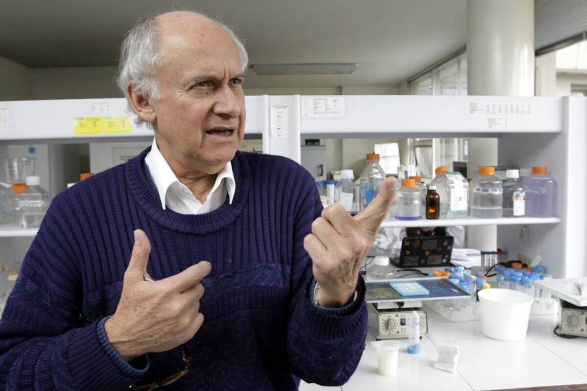 Manuel Elkin Patarroyo, el científico colombiano y descubridor de la primera vacuna contra la malaria, seguirá la pelea legal para poder continuar con sus investigaciones sobre la vacuna que acabe finalmente con este mal y con muchas más enfermedades infecciosas en el mundo. (Foto: Archivo / VANGUARDIA LIBERAL)