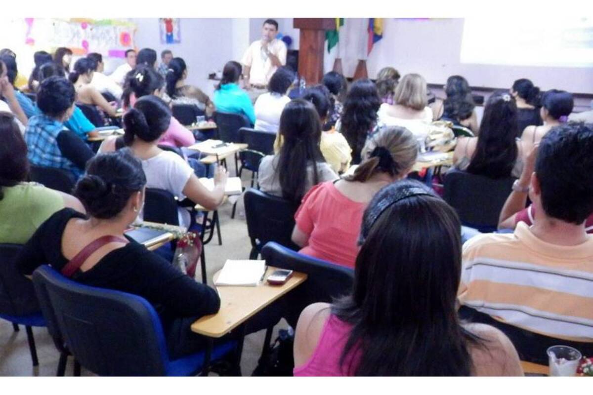La Ecam busca promocionar las capacitaciones educativas en la comunidad florideña para que mejoren su oportunidades laborales mediante el fortalecimiento en la parte educativa. (Foto: Archivo / VANGUARDIA LIBERAL)