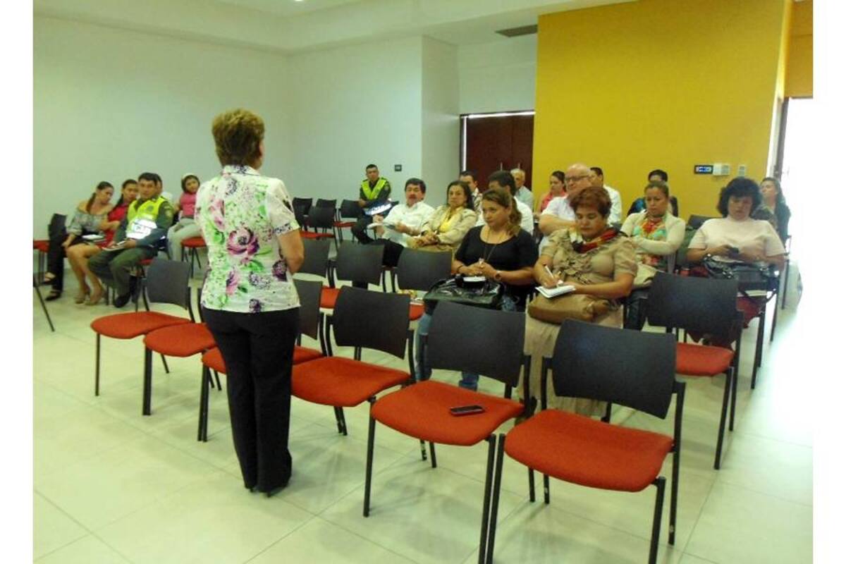 La socialización estuvo a cargo de la Oficina de Paz y Derechos Humanos de la Gobernación de Santander y la Oficina de Naciones Unidas contra la droga y el delito. (Foto: Nancy Acuña R. / VANGUARDIA LIBERAL)