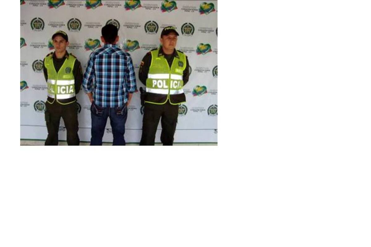 Este hombre de 31 años, dedicado a la agricultura y residente en San Joaquín, fue capturado en San Gil pues es solicitado por el Juzgado Promiscuo municipal de Rionegro por el delito de homicidio. (Foto: Suministrada / VANGUARDIA LIBERAL)