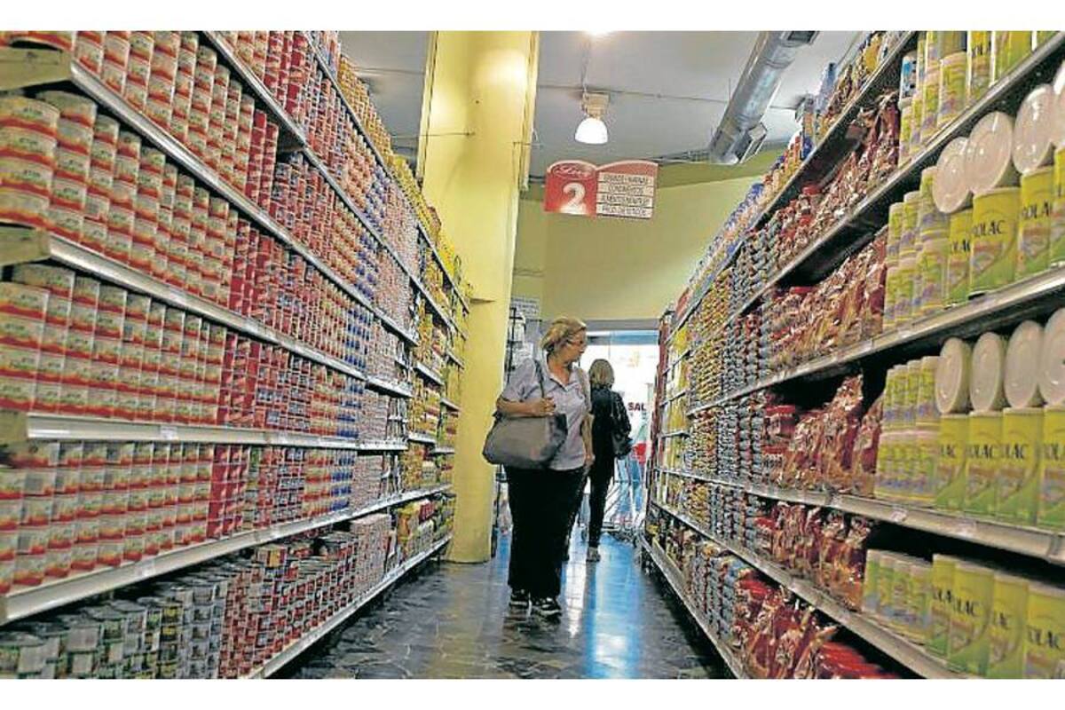 Al país van a llegar 50 millones de rollos de papel higiénico. Además. el Parlamento aprobó un crédito adicional de 82,3 millones de dólares, para la compra de jabón y toallas femeninas. (Foto: EFE VANGUARDIA LIBERAL)
