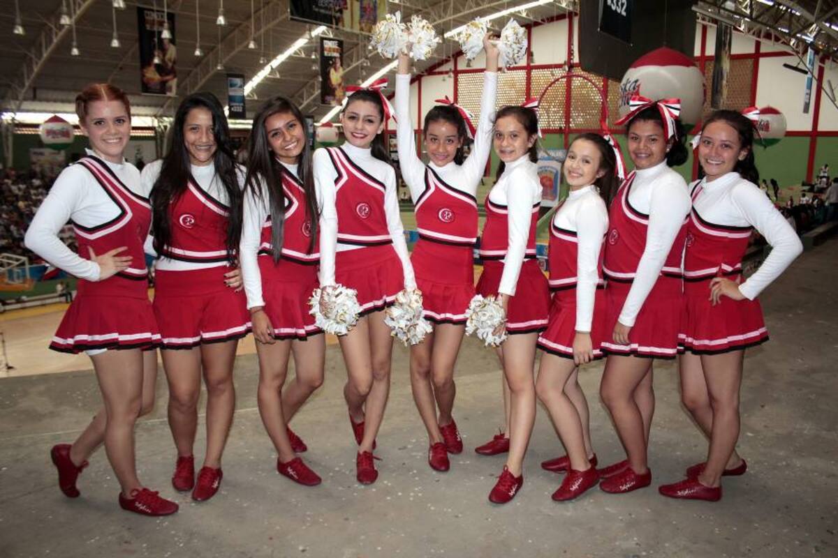 Natalia Torres, Paola Bautista, Tania Hernández, Alejandra Gómez, Karen Pino, Sharon Valencia, Laura Bonilla, Ariatna Silva y Dayana Rodríguez. (Foto: Javier Gutiérrez/Vanguardia Liberal )