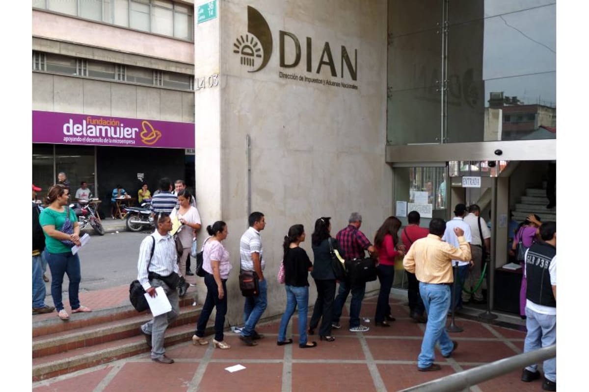 La Dian ofrece alivios de hasta el 80% en intereses a aquellos deudores que paguen sus obligaciones antes del 26 de septiembre. (Foto: Archivo/VANGUARDIA LIBERAL)