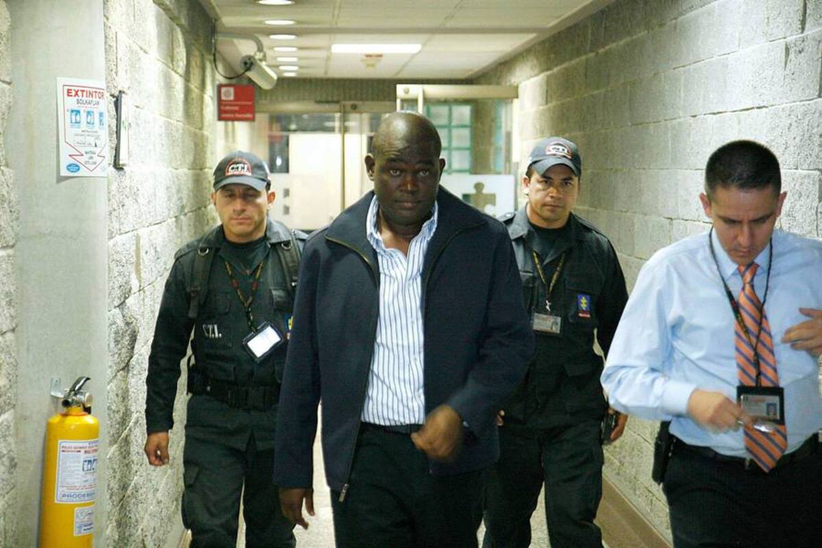Por otorgarle beneficios al excongresista Juan Carlos Martínez, el exdirector de La Picota, Enrique Alfredo Arce, fue suspendido. (Foto: Archivo/VANGUARDIA LIBERAL)