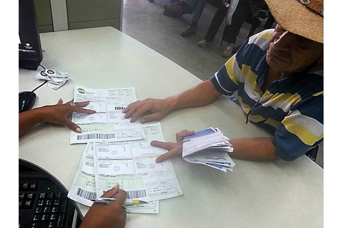 La empresa Piedecuestana de Servicios Públicos ESP mejora el diseño de su recibo de cobro, el cual comenzó a circular desde el mes de mayo. (Foto: Suministrada/VANGUARDIA LIBERAL )