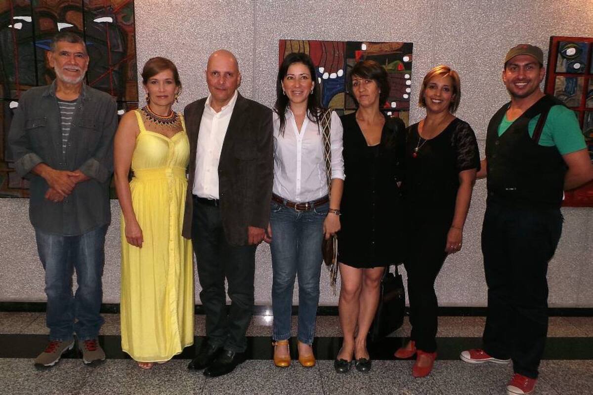 Máximo Flórez, Yeny Meléndez, Gabriel Rey, Aura María Duarte, Elena Marín, María Mercedes González y Milton Afanador. (Foto: Hernando Galeano/ VANGUARDIA LIBERAL )