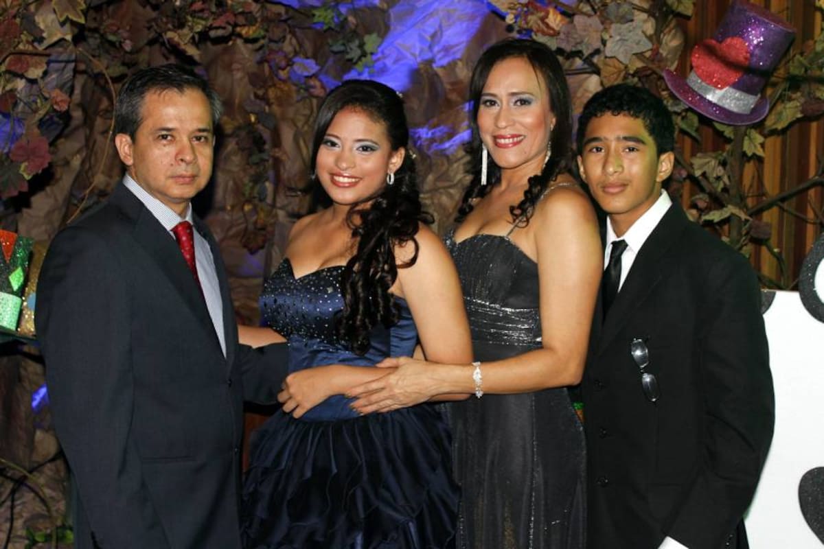 Luis Francisco Dulcey, Andrea Sofía Dulcey Ayala, Adriana María Ayala y Diego Andrés Dulcey Ayala. (Foto: Nelson Díaz/ VANGUARDIA LIBERAL)