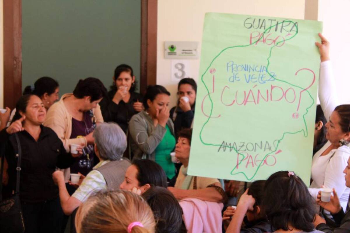 Las madres comunitarias de 23 asociaciones de Vélez recurrieron a la protesta para reclamar el pago de sus salarios y la entrega de las raciones alimenticias para los niños. (Foto: Suministrada /VANGUARDIA LIBERAL )