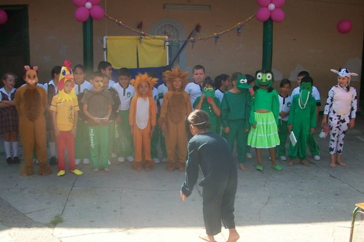 Con una serie de presentaciones y actividades lúdicas pedagógicas, se celebró el día del idioma y de los niños en la sede D, del Instituto Técnico Industrial del Socorro. (Foto: Suministrada/VANGUARDIA LIBERAL)