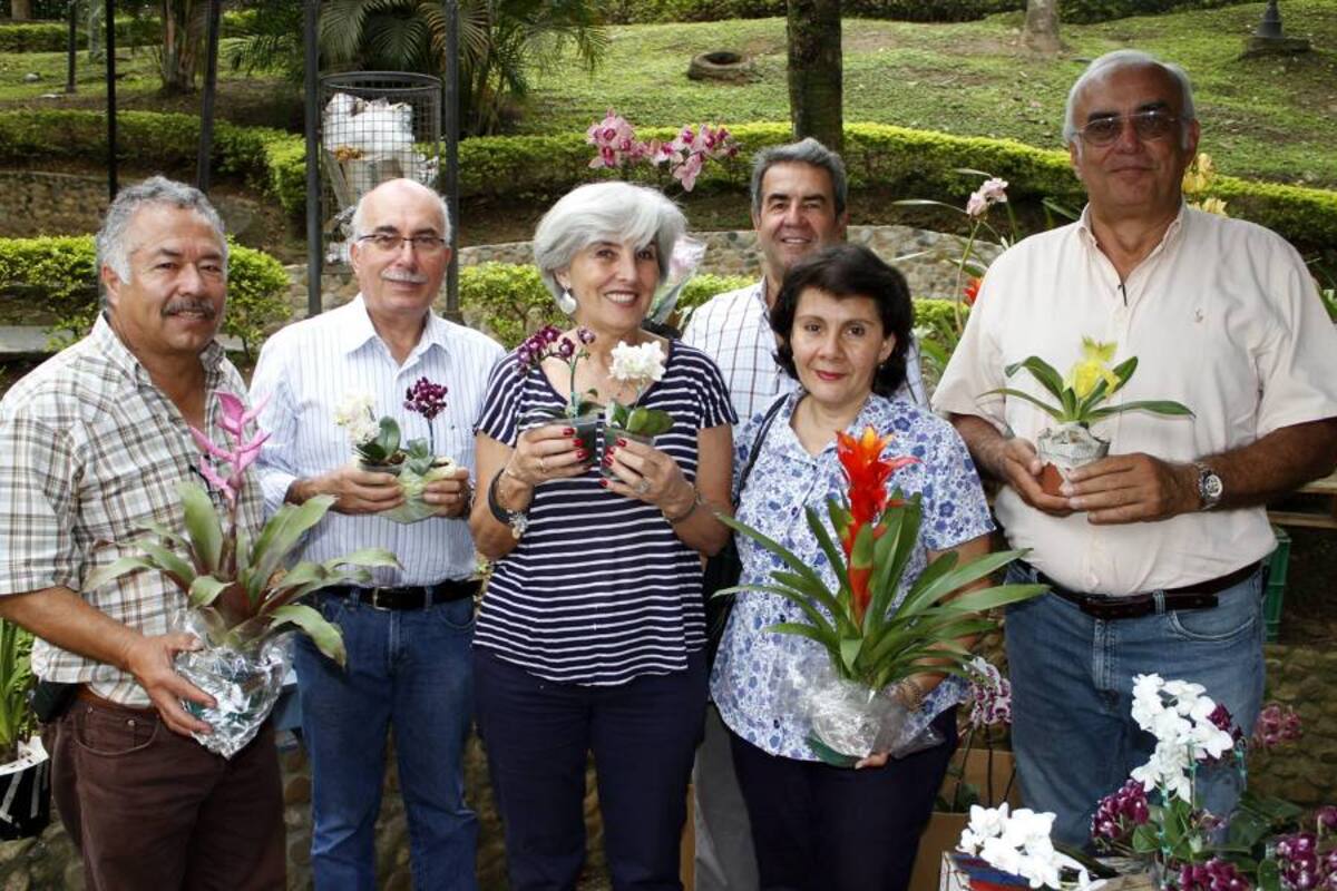 Enrique Poveda, Álvaro Gómez, Graciela Ordóñez, Luis Eduardo Ordoñez, María Eugenia Gavassa y Álvaro Roberto Ordóñez. (Foto: Nelson Díaz/ VANGUARDIA LIBERAL )