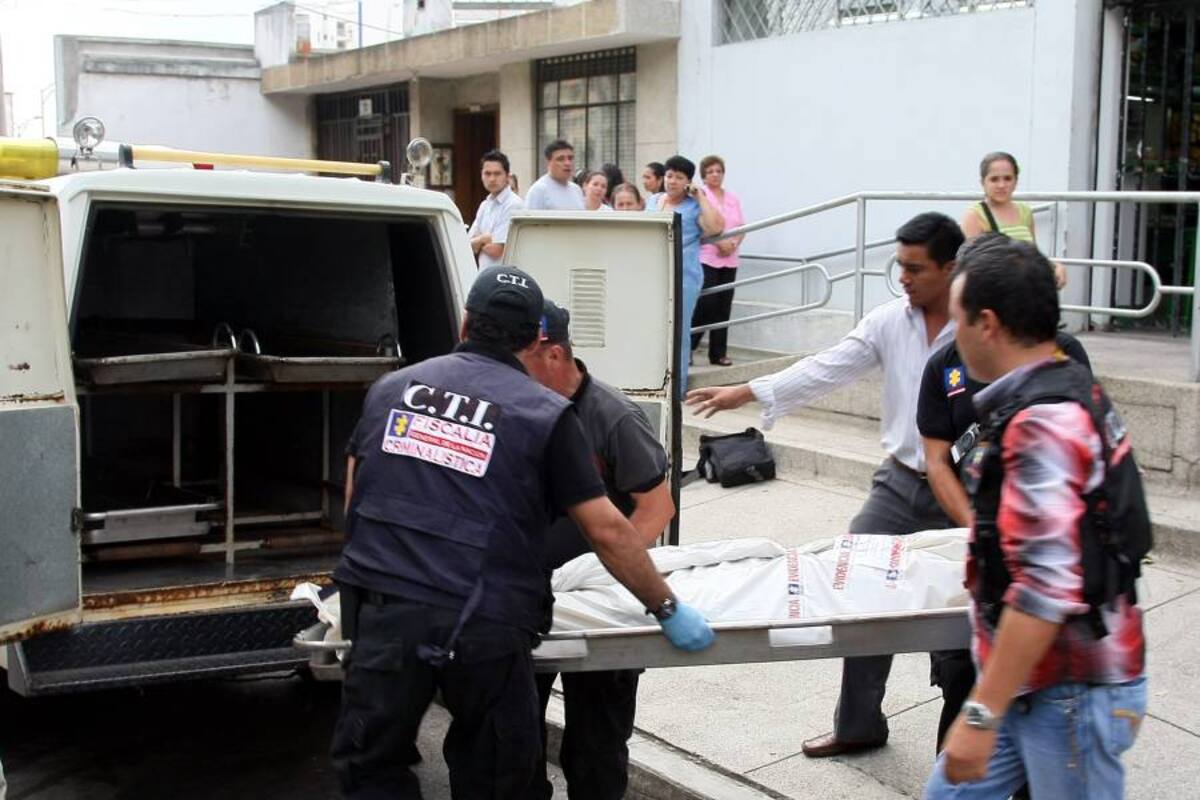 El crimen de la señora María de Los Ángeles Albarracín, ocurrió el 21 de septiembre de 2009 en el barrio Mejoras Públicas. La víctima recibió un disparo en el pecho y otro en la cabeza. (Foto: Marco Valencia/VANGUARDIA LIBERAL )