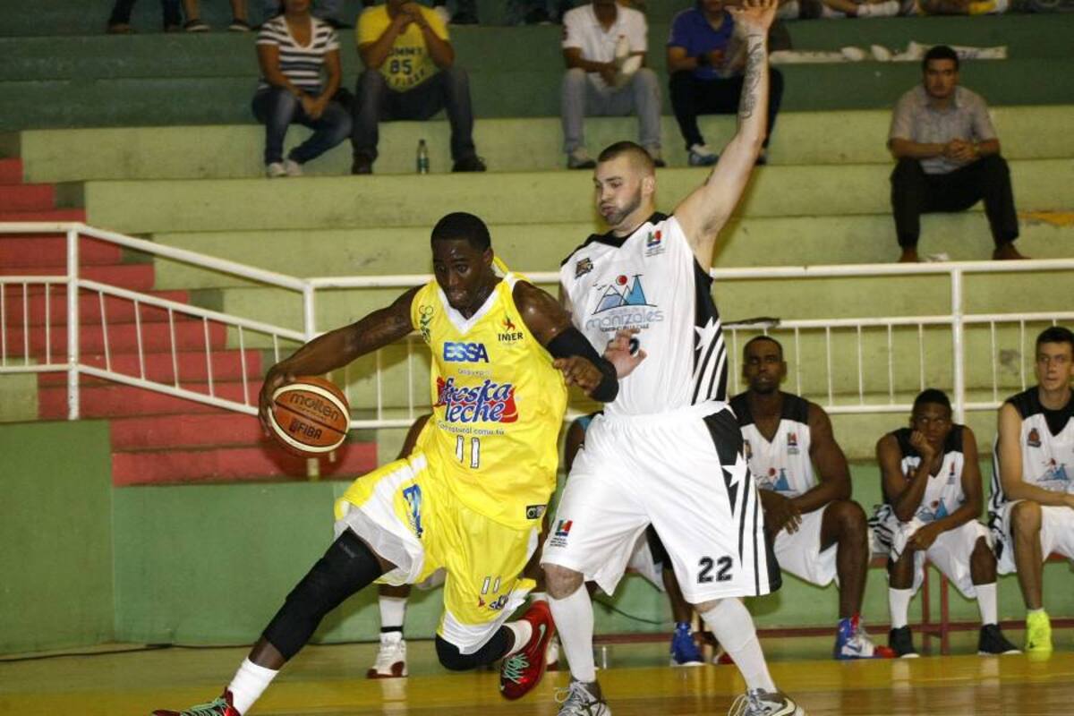 Búkaros Freskaleche ha disputado 40 compromisos en la presente Liga Directv de Baloncesto Profesional, de los cuales ganó 25 y perdió 15. Solo tres de esas derrotas fueron en el coliseo Vicente Díaz Romero y el resto se presentaron en condición de visitante. (Foto: Archivo / VANGUARDIA LIBERAL)