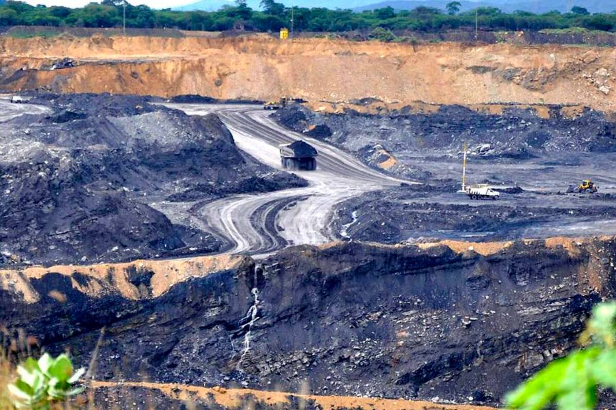 Las crisis en el Cerrejón y la Drumond explican en parte el bajo crecimiento del primer trimestre. (Foto: Archivo / VANGUARDIA LIBERAL)