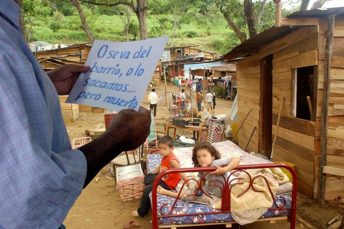 Algunos habitantes están siendo víctimas de amenazas que los conminan a desalojar sus viviendas so pena de ser asesinados. Muchos de estos casos se registran en asentamientos subnormales. (Foto: Foto: Archivo / VANGUARDIA LIBERAL)