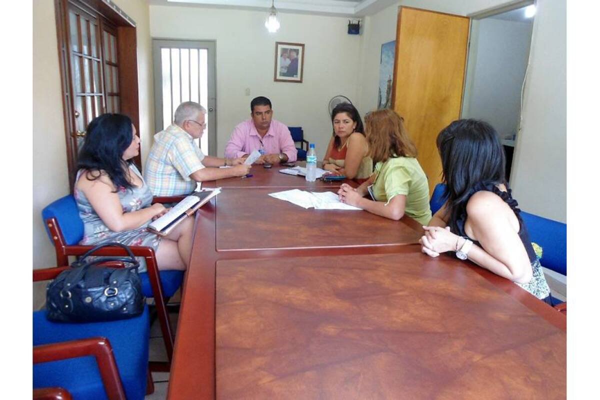 La reunión entre la Administración municipal y representantes de la EPS Saludvida se cumplió el pasado miércoles en la Alcaldía. (Foto: Nancy Acuña R. / VANGUARDIA LIBERAL)