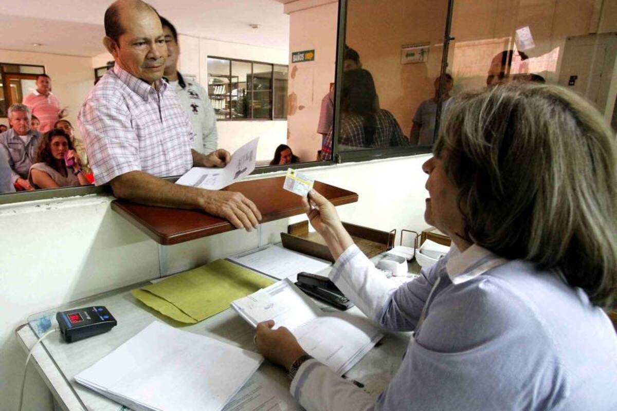 Al menos por ahora, se seguirá cobrando sustitución de licencias. (Foto: Archivo / VANGUARDIA LIBERAL)