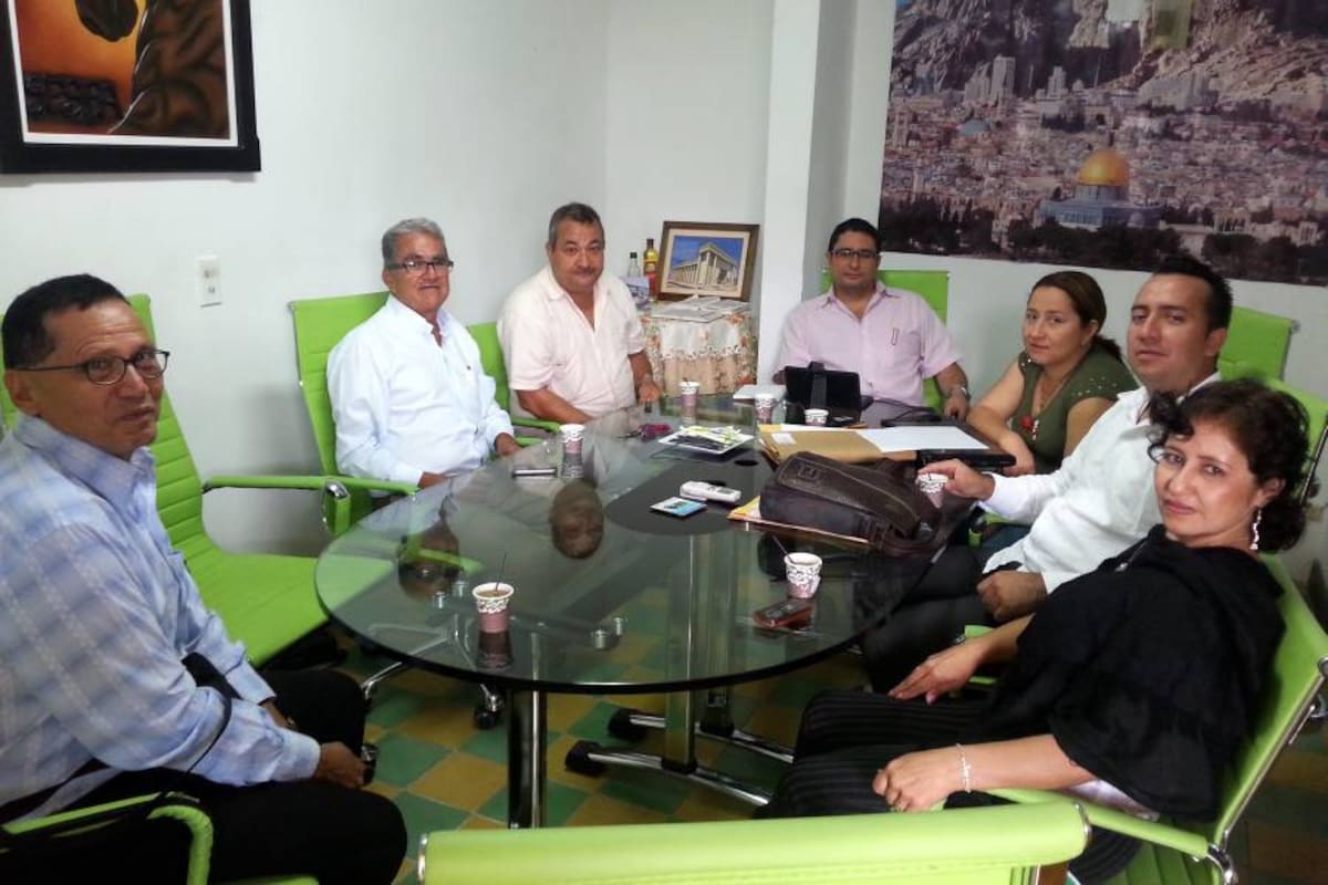 Recientemente se reunió el Comité de estratificación del Socorro, organismo consultivo que viene operando con éxito en esta ciudad, la administración municipal asignó recursos para su funcionamiento. (Foto: Luis Fernando Martínez /VANGUARDIA LIBERAL)