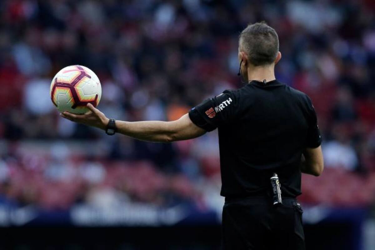 David Coote, exárbitro inglés, recibe condena judicial tras escándalos fuera del fútbol. /FOTO: Redes