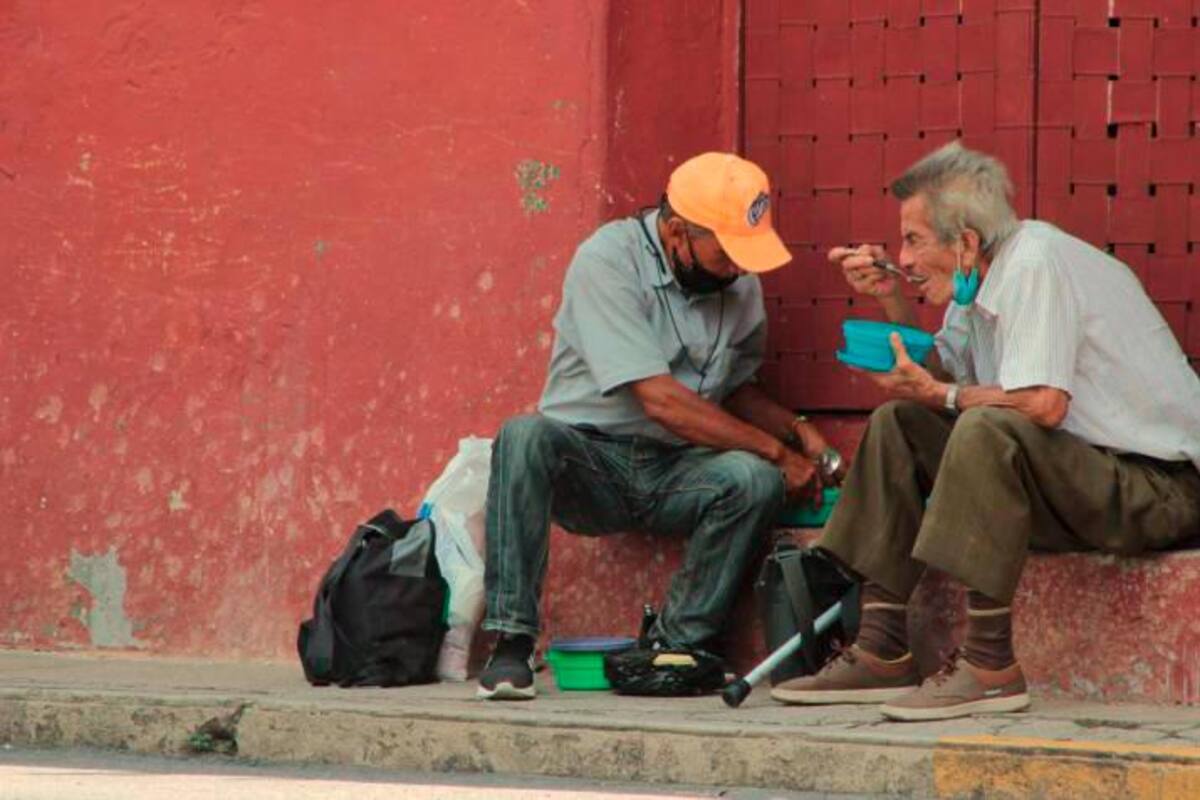 Son muchos los adultos mayores que requieren, con urgencia, de una mano amiga. (Archivo / VANGUARDIA)