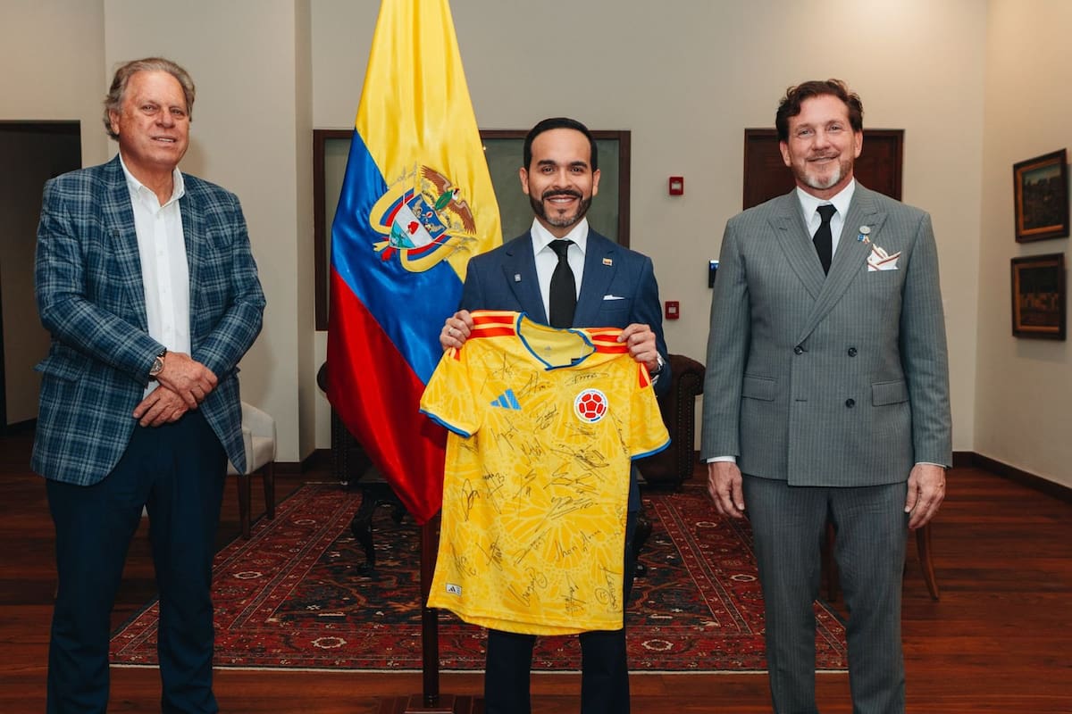De esto hablaron en la reunión de Abelardo De La Espriella y el presidente de Conmebol en Colombia. Foto: Ministerio de Deporte
