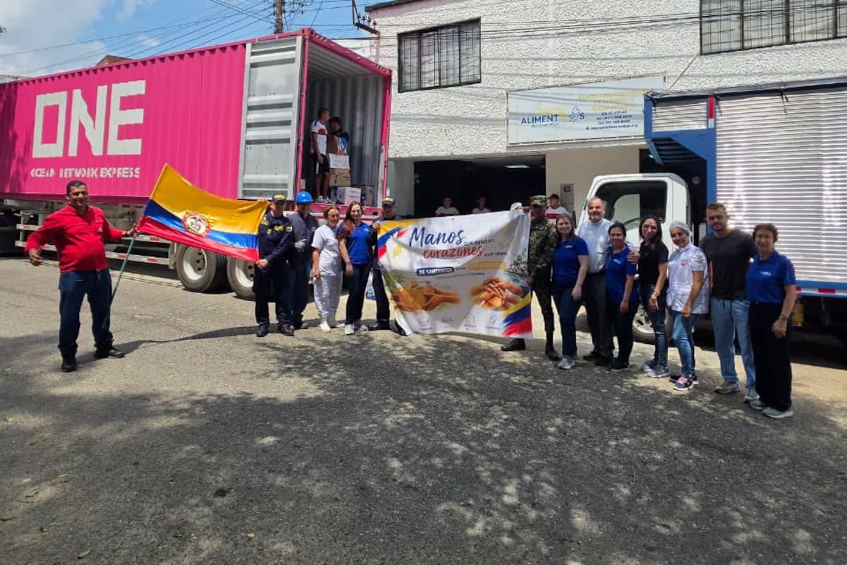 El Banco de Alimentos de Bucaramanga, adscrito a la Arquidiócesis de Bucaramanga, en las últimas semanas logró recibir, acopiar, clasificar, transportar y entregar a damnificados cerca de 20 toneladas de ayudas recolectadas en Santander. (Fotos: suministradas / VANGUARDIA)