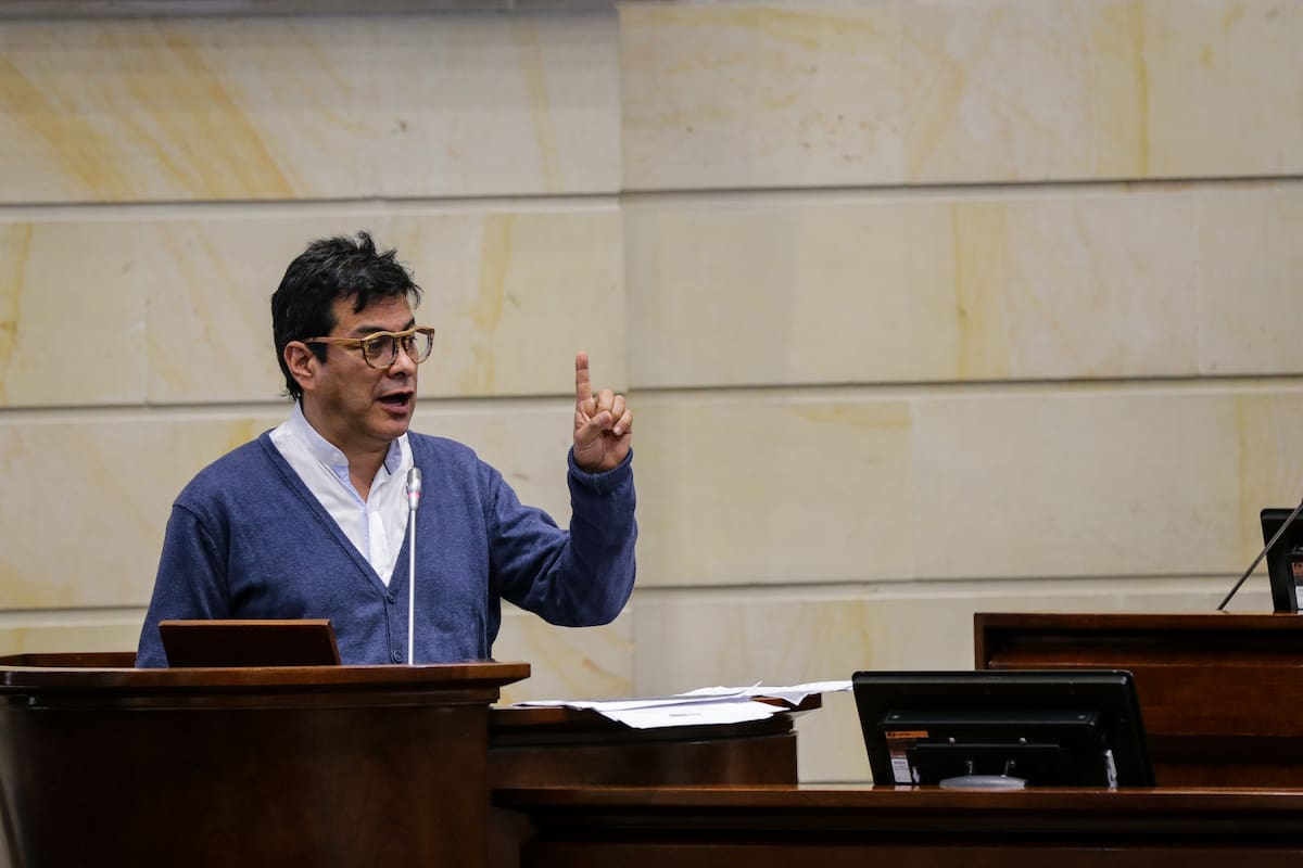 El excomisionado de Paz Danilo Rueda estuvo al frente de las conversaciones exploratorias con grupos armados antes de su salida del cargo en diciembre de 2023. (Colprensa-Mariano Vimos)