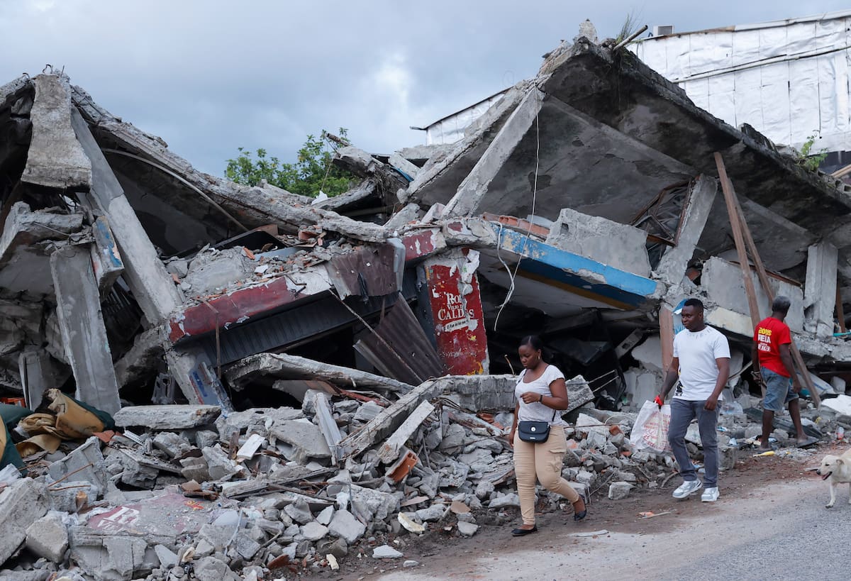 Terremoto en Colombia: 284 muertos, 379 desaparecidos y más de 71.000 viviendas averiadas.
Foto: EFE/ Mauricio Dueñas Castañeda