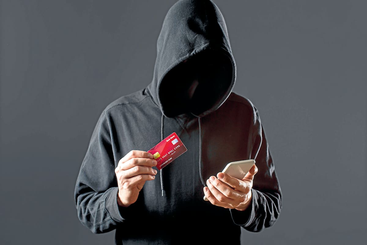 La banda suplantaba la identidad de sus víctimas para sacar tarjetas de crédito a su nombre (Foto de banco de imágenes / VANGUARDIA).