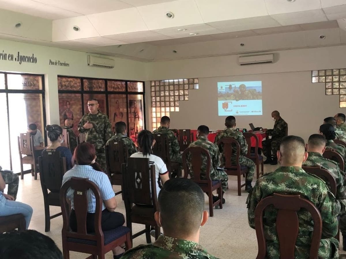 Padres de familia de soldados del Batallón de Infantería N.° 41 General Rafael Reyes Prieto, denunciaron presuntas deficiencias en las condiciones en la que los jóvenes prestan el servicio militar.
Suministrada/Archivo/Vanguardia