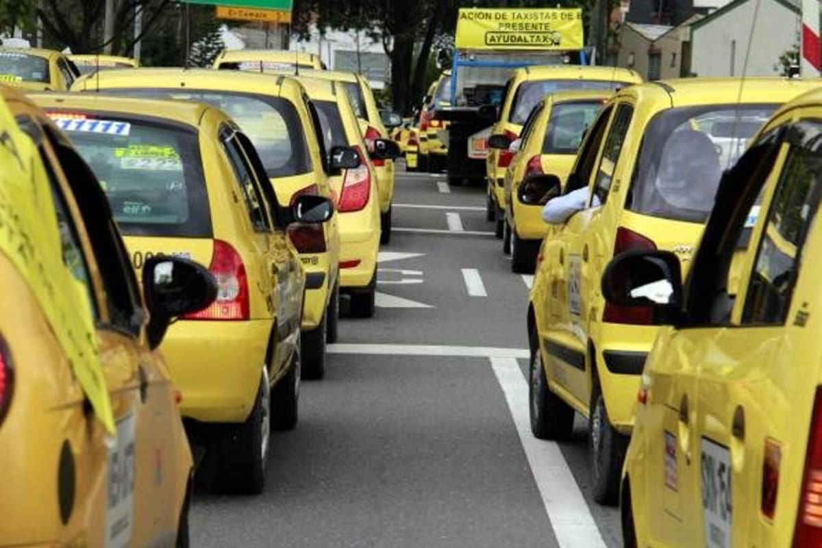 En el área metropolitana de Bucaramanga hay operando 7.206 taxis. (Foto: Archivo /VANGUARIA LIBERAL)