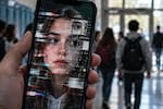 Escándalo en Argentina: alumnos habrían usado IA para crear imágenes sexuales falsas de sus compañeras
