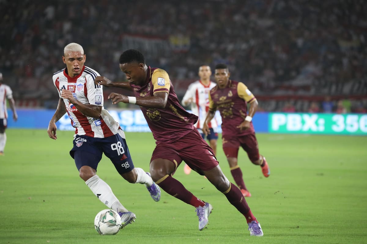 Deportes Tolima va por la hazaña ante Junior en el partido de final vuelta de la Liga Betplay 2025-II. //Colprensa: Jairo Kassiani